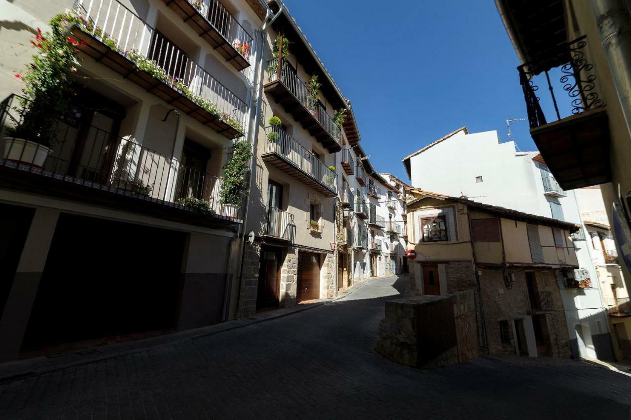 Vinatea Suites Morella Extérieur photo