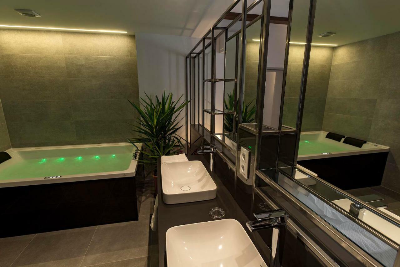 Vinatea Suites Morella Extérieur photo